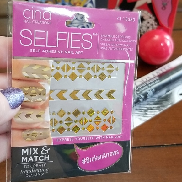 🩷 DAILY DEAL~BE GORGEOUS 😚 LOT - Picture 2 of 12